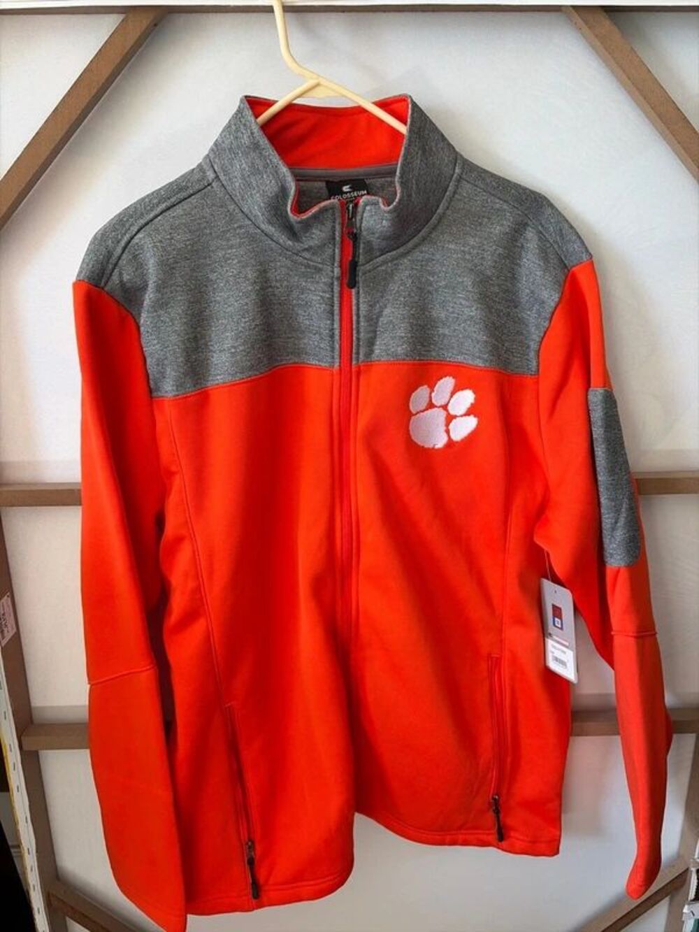 Clemson Tigers Men’s Colosseum zip up  Sweater Gray/Orange L new